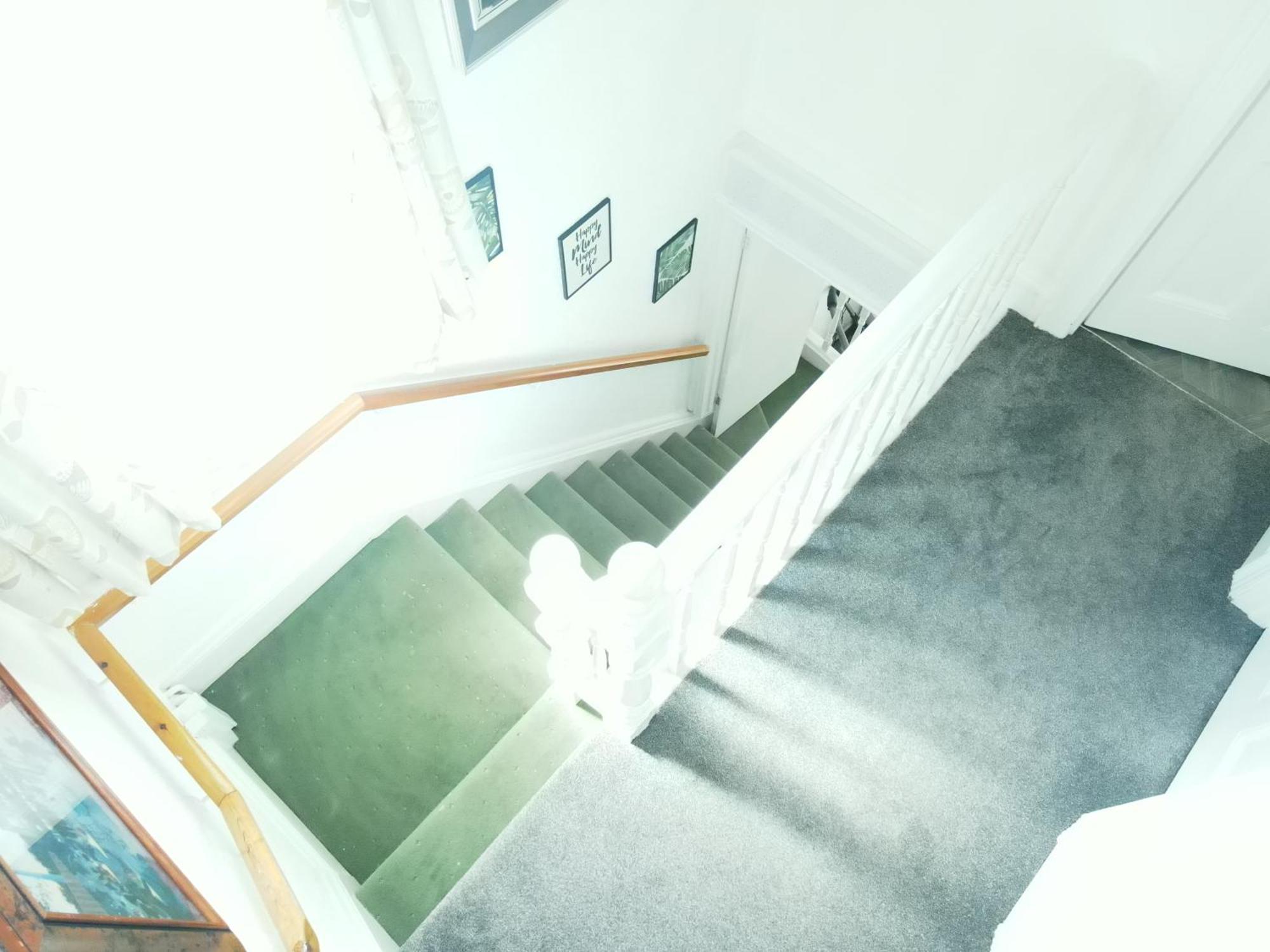 Service Accommodation 2 Bed Room Apartment In Newport South Wales Near Celtic Manor Icc Wales Exterior photo